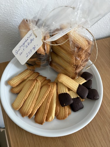 Selbstgemachtes spritzgebäck - selbstgemachtes,